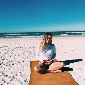 Meet your Posher, Lizzy